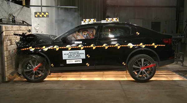 폴스타 2의 미국고속도로교통안전국 신차 평가 프로그램(NCAP) 전방 충돌 테스트. [폴스타 제공]