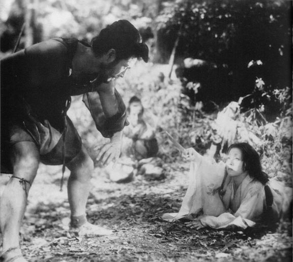 아쿠타가와류 노스케의 『덤불 속』이 원작인 일본 영화 『라쇼몽』 중에서